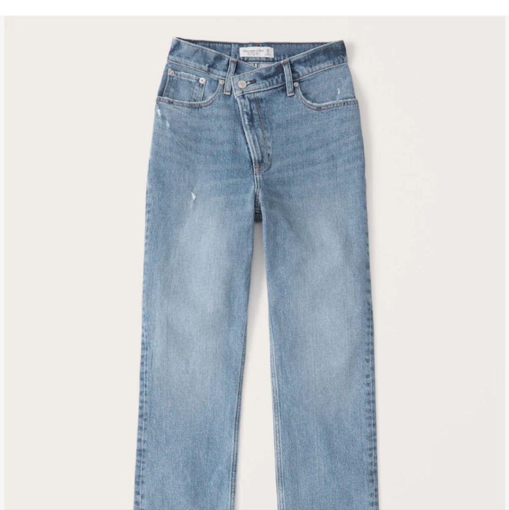 Abercrombie & Fitch 90s Ultra Hi Straight jeans size 10L